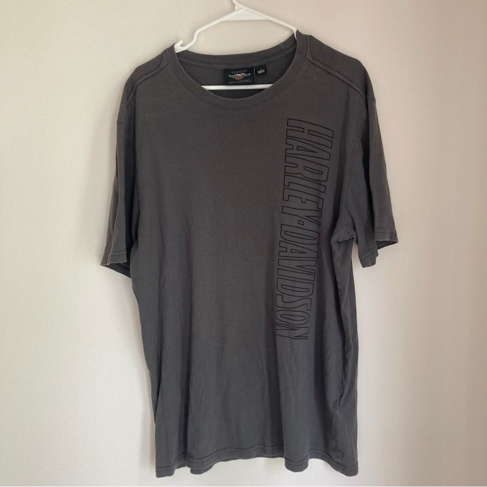 Harley Davidson Men’s Unisex Short sleeve gray graphic tshirt size large.